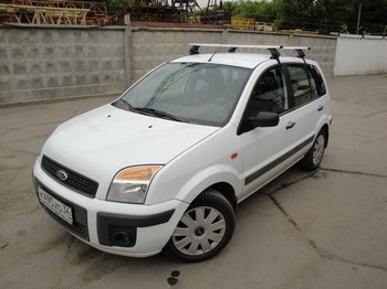 Багажник LUX на аэродинамических дугах для Ford Fusion - ОбвесКарРу VIN: 690014-КА LUX Fusion02-69. 