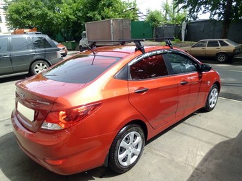 Багажник LUX на прямоугольных дугах для Hyundai Solaris - ОбвесКарРу VIN: 690014-КА LUX Solaris10-6. 