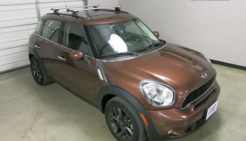 Багажник Thule на аэродинамических дугах для Mini Countryman - ОбвесКарРу VIN: 961-753-4020. 