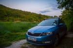 Багажник Thule на аэродинамических дугах для Skoda Rapid