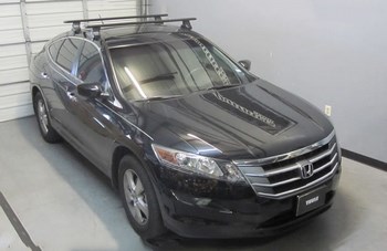Багажник Thule на аэродинамических дугах для Honda Crosstour - ОбвесКарРу VIN: 969200-754-1588. 