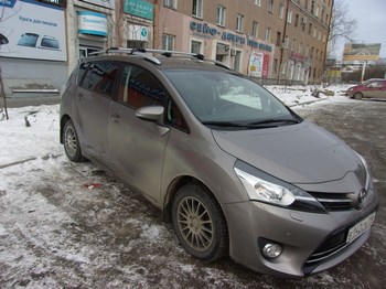 Багажник Thule на интегрированных дугах для Toyota Verso - ОбвесКарРу VIN: 9585. 
