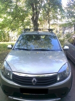 Багажник Thule SquareBar на стальных дугах для Renault Sandero Stepway