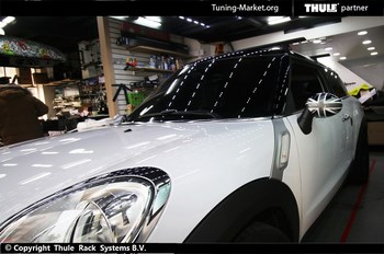 Багажник Thule WingBar Black на аэродинамических дугах для MINI Paceman - ОбвесКарРу VIN: 961200-753-4020. 