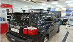 Багажник Thule WingBar Black на аэродинамических дугах для Chevrolet Orlando