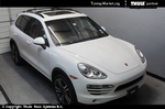 Багажник Thule WingBar Edge Black на интегрированных дугах для Porsche Cayenne