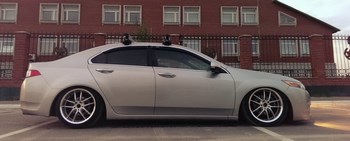 Багажник Thule WingBar на аэродинамических дугах для Honda Accord - ОбвесКарРу VIN: 961-754-1304. 