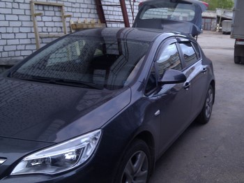 Дефлекторы боковых окон EGR для Opel Astra - ОбвесКарРу VIN: 92465021B. 