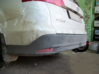 Фиксированный фаркоп VFM-Bosal для Ford Focus - ОбвесКарРу VIN: 3973-A. 