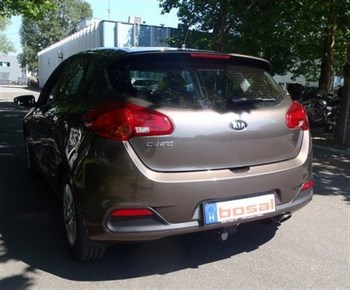 Фиксированный фаркоп VFM-Bosal для Kia Ceed хэтчбек - ОбвесКарРу VIN: 6751-A. 