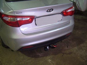 Фиксированный фаркоп VFM-Bosal для Kia Rio седан - ОбвесКарРу VIN: 6748-A. 