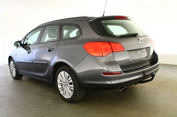 Фиксированный фаркоп VFM-Bosal для Opel Astra J Sports Tourer - ОбвесКарРу VIN: 1181-A. 