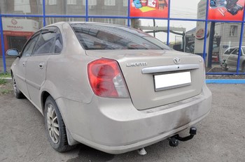Фиксированный фаркоп VFM-Bosal для Chevrolet Lacetti (седан) - ОбвесКарРу VIN: 5224-A. 