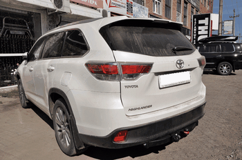 Фиксированный фаркоп VFM-Bosal для Toyota Highlander - ОбвесКарРу VIN: 3088-F. 
