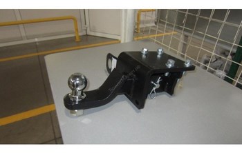 Фиксированный фаркоп VFM-Bosal для Volkswagen Amarok (с бампером) - ОбвесКарРу VIN: 2152-E. 