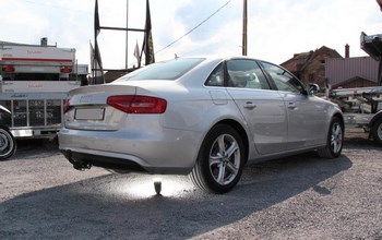 Фиксированный фаркоп Westfalia для Audi A4 седан - оригинал - ОбвесКарРу VIN: 305301600001. 
