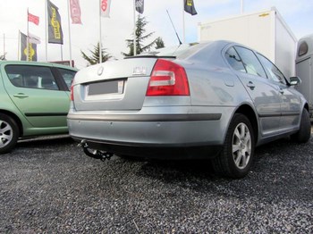 Фиксированный фаркоп Westfalia для Skoda Octavia II лифтбек - ОбвесКарРу VIN: 317104600001. 