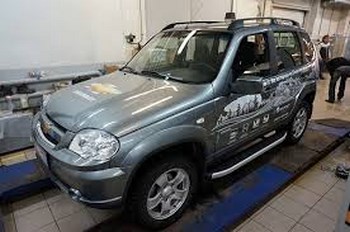 Пороги алюминиевые (Alyans) для Chevrolet Niva (2009-н.в.) - ОбвесКарРу VIN: CENI.47.2121. 