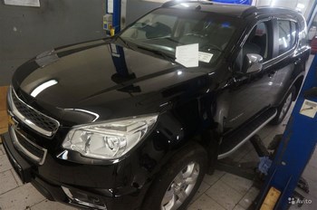 Пороги алюминиевые (Alyans) для Chevrolet TrailBlazer (2012-н.в.) - ОбвесКарРу VIN: CETB.47.0092. 