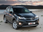Пороги алюминиевые с черным кантом для Toyota RAV4