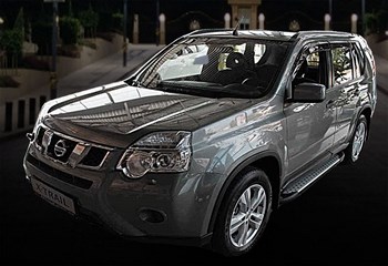 Пороги алюминиевые (Sapphire Silver) для Nissan X-Trail - ОбвесКарРу VIN: NIXT.51.2161. 