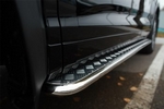 Пороги Russtal - труба 63 мм с площадкой из алюминия для Toyota Highlander