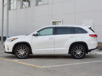 Пороги труба Russtal для Toyota Highlander - ОбвесКарРу VIN: THRL-0026212. 