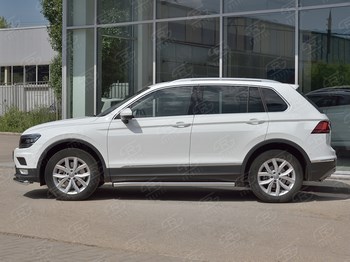 Пороги труба Russtal для Volkswagen Tiguan - ОбвесКарРу VIN: VGT-0027212. 