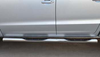 Пороги труба с накладкой Russtal для Volkswagen Amarok - ОбвесКарРу VIN: VAKT-0015633. 