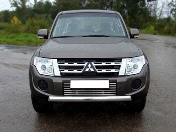 Решетка радиатора для Mitsubishi Pajero 16 мм - ОбвесКарРу VIN: MITPAJ413-11. 