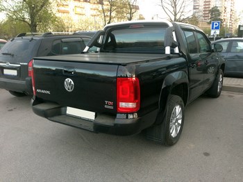 Трехсекционная алюминиевая крышка кузова для Volkswagen Amarok - ОбвесКарРу VIN: HC-VWA510. 