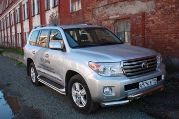 Защита порогов AllEst - труба 50,8 мм для Toyota Land Cruiser 200 - ОбвесКарРу VIN: LC200-12.05. 