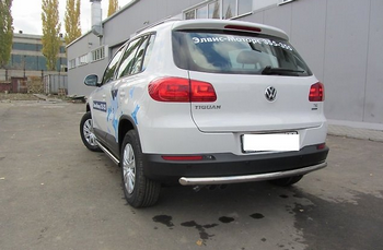 Защита заднего бампера d57 радиусная SLITKOFF для Volkswagen Tiguan - ОбвесКарРу VIN: VWTIG-011. 