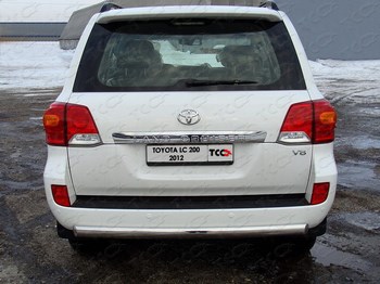 Защита задняя центральная (d=75х42 мм) для Toyota Land Cruiser 200 - ОбвесКарРу VIN: TOYLC20012-09. 