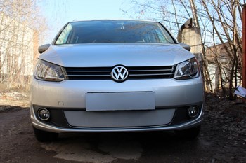 Защитная сетка радиатора ProtectGrille для Volkswagen Touran (2011-2015 Хром) - ОбвесКарРу VIN: VWTOUR.chrome. 
