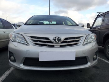Защитная сетка радиатора ProtectGrille для Toyota Corolla (2011-2013 Черная) - ОбвесКарРу VIN: TCOR.black. 