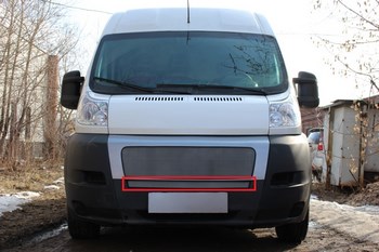 Защитная сетка радиатора ProtectGrille нижняя для Fiat Ducato III (2010-2014 Хром) - ОбвесКарРу VIN: FDUCIII.bot.chrome. 