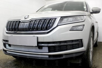 Защитная сетка радиатора ProtectGrille нижняя 2 части для Skoda Kodiaq (2016-н.в. Хром) - ОбвесКарРу VIN: SKKOD.bot.chrome. 