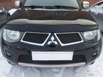 Защитная сетка радиатора ProtectGrille нижняя для Mitsubishi L200 (2010-2013 Черная) - ОбвесКарРу VIN: MTL200.bot.black. 