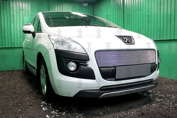 Защитная сетка радиатора ProtectGrille нижняя для Peugeot 3008 (2009-2014 Хром) - ОбвесКарРу VIN: PEU3008.bot.chrome. 