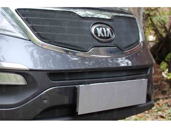 Защитная сетка радиатора ProtectGrille Optimal средняя для KIA Sportage (2010-2014 Черная) - ОбвесКарРу VIN: KSPO10.OPTIMAL.mid.black. 