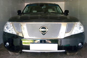 Защитная сетка радиатора ProtectGrille Premium нижняя для Nissan Patrol (2010-2014 Хром) - ОбвесКарРу VIN: NPATR10.PREMIUM.bot1.chro. 