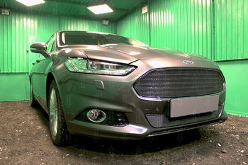 Защитная сетка радиатора ProtectGrille Premium нижняя для Ford Mondeo IV (2015- Черная) - ОбвесКарРу VIN: FMONV15.PREMIUM.bot.black. 