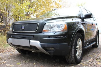 Защитная сетка радиатора ProtectGrille Premium средняя для Vovlo XC90 (2009-2014 Черная) - ОбвесКарРу VIN: VXC90.09.PREMIUM.mid.blac. 