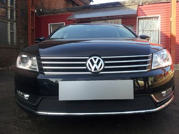 Защитная сетка радиатора ProtectGrille Premium для Volkswagen Passat B7 (2010-2015 Черная) - ОбвесКарРу VIN: WVB7.Premium.black. 