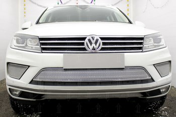 Защитная сетка радиатора ProtectGrille Premium нижняя часть для Volkswagen Touareg (2014-н.в. Хром) - ОбвесКарРу VIN: VWTOUAR14.PREMIUM.bot.chr. 