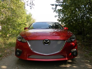 Защитная сетка радиатора ProtectGrille Premium нижняя для Mazda 3 (2013-2015 Хром) - ОбвесКарРу VIN: MAZ13.Premium.bot.chrome. 