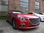 Защитная сетка радиатора ProtectGrille Premium верхняя для Mazda 3 (2013-2015 Черная)