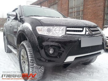 Защитная сетка радиатора ProtectGrille Premium для Mitsubishi L200 Калуга (2013-2015 Черная) - ОбвесКарРу VIN: MTPS.Premium.black. 