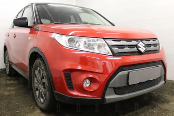 Защитная сетка радиатора ProtectGrille Premium 2 части для Suzuki Vitara (2014-н.в. Черная) - ОбвесКарРу VIN: SUZV14.PREMIUM.black. 